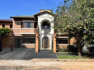 Casa en Mburucuyá